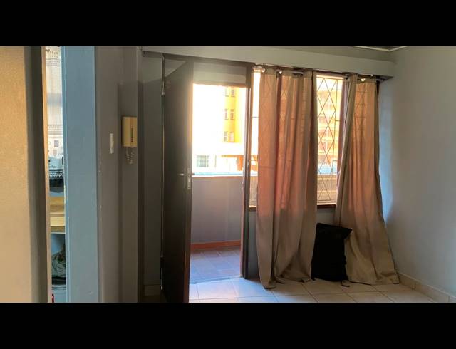 1 BEDROOM FLAT TO LET IN SOUTH BEACH